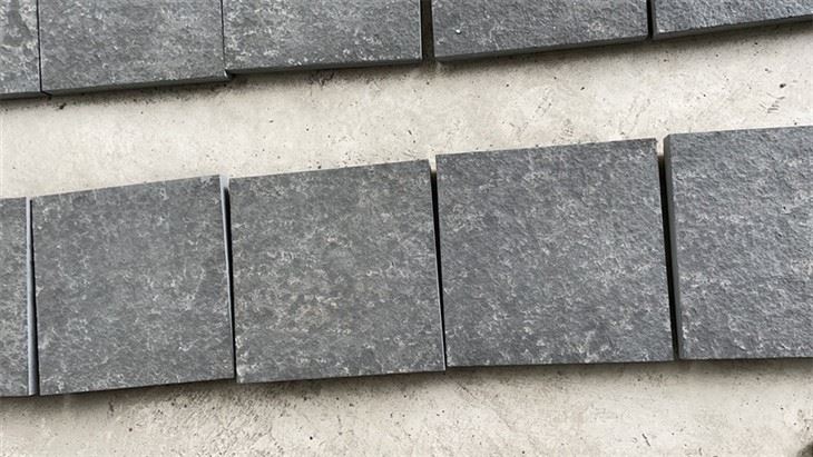 Black Flagstone Pavers